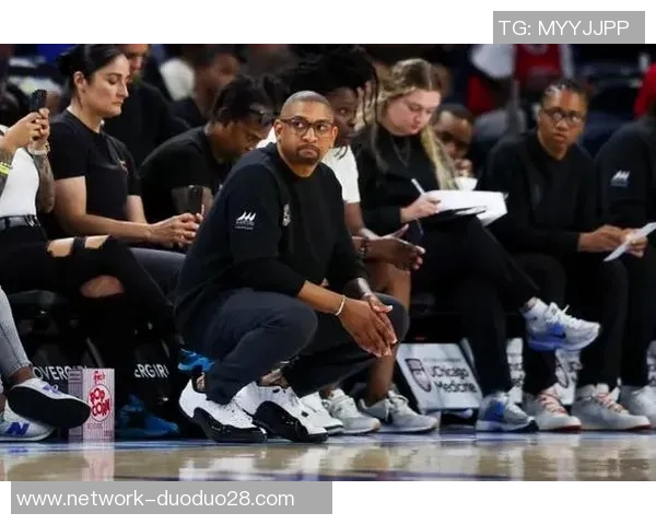 亚特兰大梦想与芝加哥的激烈对决展现篮球魅力与团队精神