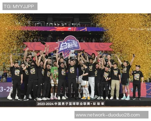 全运会精彩对决辽宁男篮迎战广东队争夺荣誉与胜利