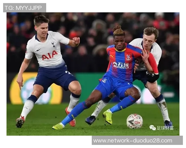 吉林汉姆与克拉雷镇的精彩对决揭示足球战术与团队合作的重要性 吉林汉姆与克拉雷镇的精彩对决揭示足球战术与团队合作的重要性