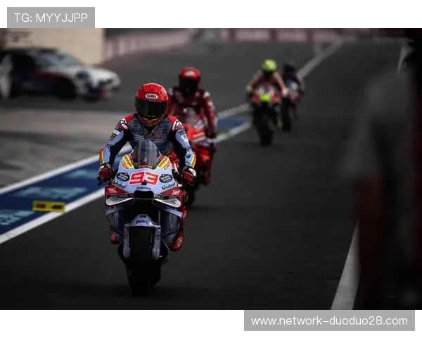 摩托GP：新赛季开幕战精彩回顾 马奎兹与巴斯托尼上演惊心动魄对决